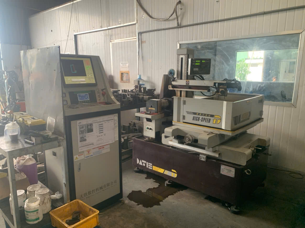 Wire cutting machine.jpg